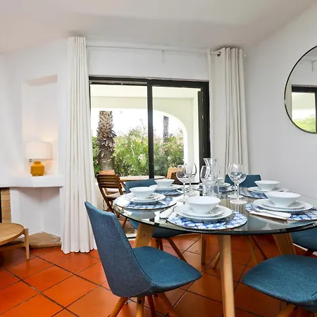 Club 98 - O Refugio Perfeito *