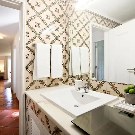 Club 98 - O Refugio Perfeito * 阿尔布费拉